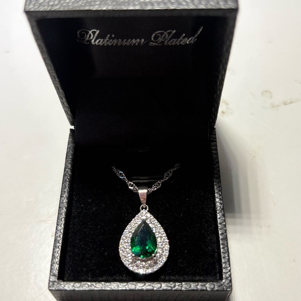 Gold Coast Emerald Teardrop Pendant Necklace